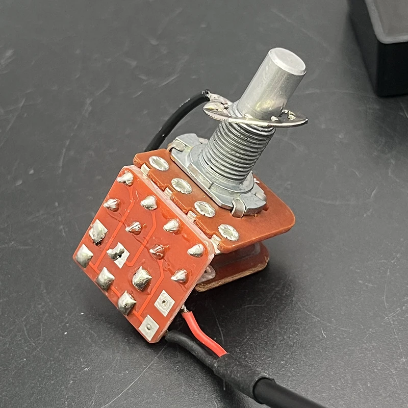 Pre-wired 3-Band Bass Guitar C - огляд і ціна Passive Preamp